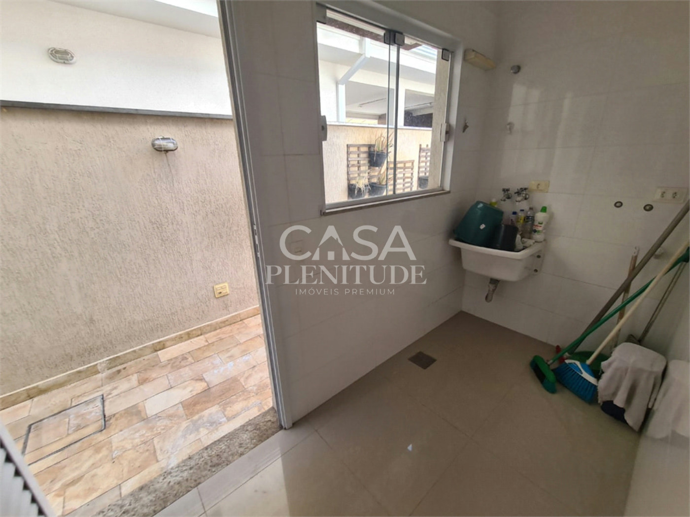 Casa em condomínio à venda com 3 suítes, em Iporanga, Sorocaba, SP