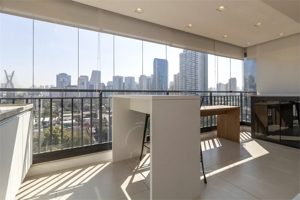 Apartamento à venda com 1 quarto em Vila Cordeiro, São Paulo, SP