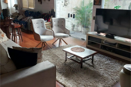 Casa à venda com 3 quartos, sendo 1 suíte, em Jardim Leonor, São Paulo, SP