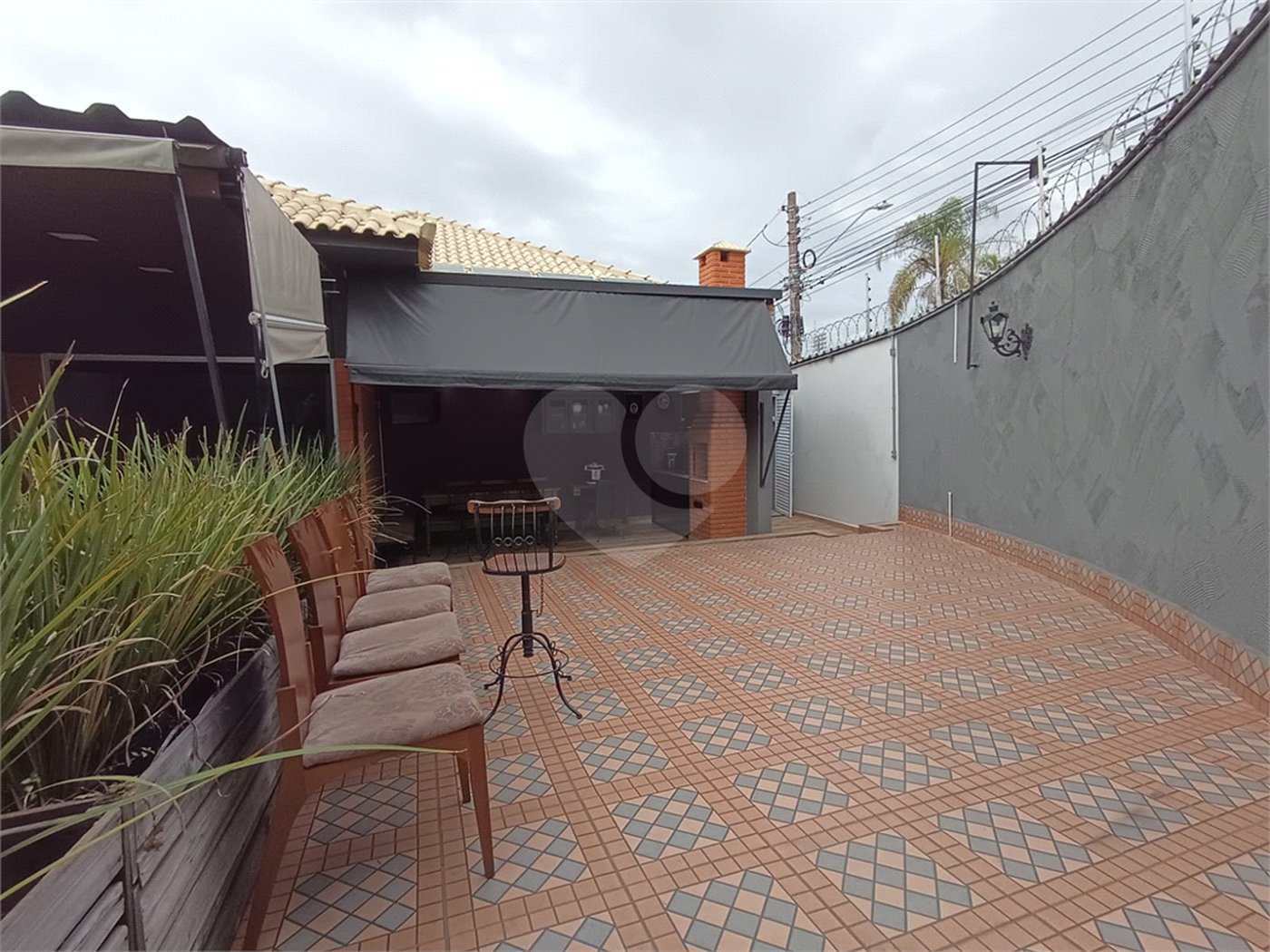 Casa à venda com 3 quartos, sendo 1 suíte,  em Jardim Santa Rosália, Sorocaba, SP