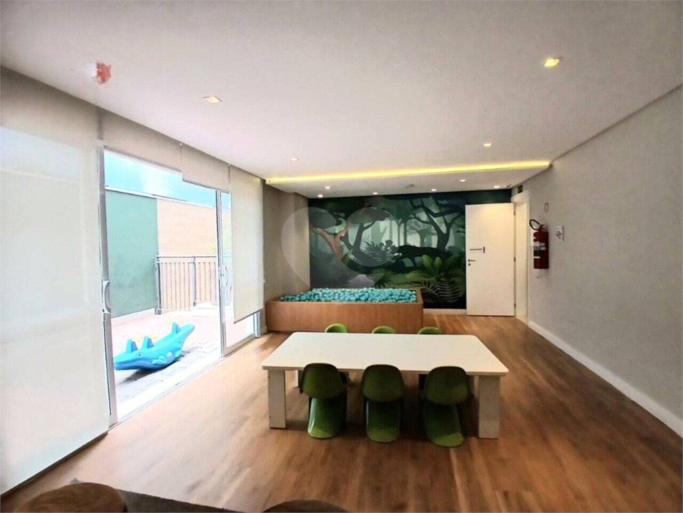 Apartamento à venda com 2 quartos, sendo 1 suíte,  em Vila Guarani (z Sul), São Paulo, SP