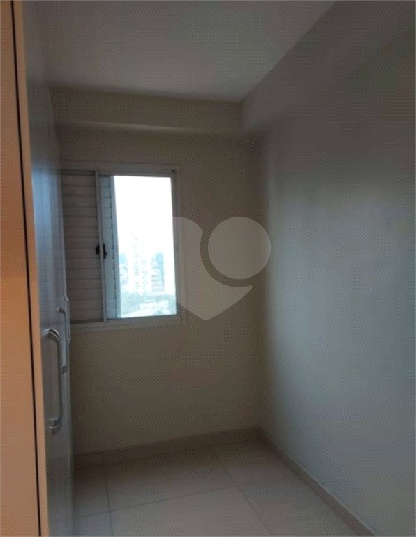 Apartamento para alugar com 3 quartos, sendo 1 suíte, em Lar São Paulo, São Paulo, SP