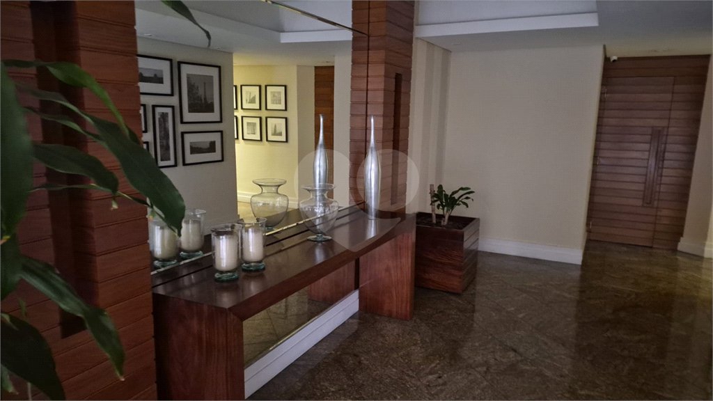 Apartamento à venda ou para alugar com 3 quartos, sendo 1 suíte, em Vila Regente Feijó, São Paulo, SP