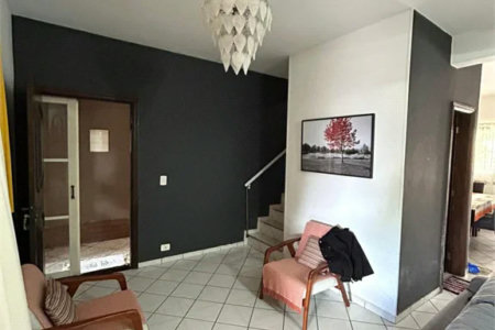 Casa à venda com 3 quartos, sendo 1 suíte,  em Jardim Capão Redondo, São Paulo, SP