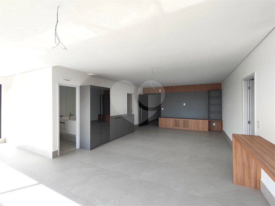 Apartamento à venda com 3 suítes em Vila Castelo Branco, Indaiatuba, SP