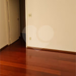 Apartamento à venda com 3 quartos, sendo 1 suíte,  no Centro, Araraquara, SP