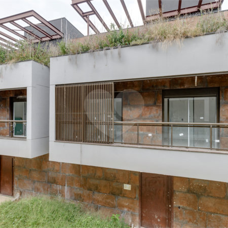 Casa à venda com 4 quartos, sendo 3 suítes, no condomínio Jardim Chapel, São Paulo - SP