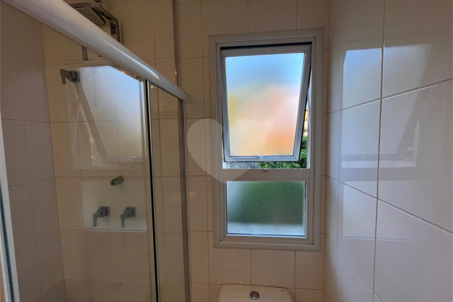 Casa à venda com 3 suítes no condomínio Domus, São Paulo - SP