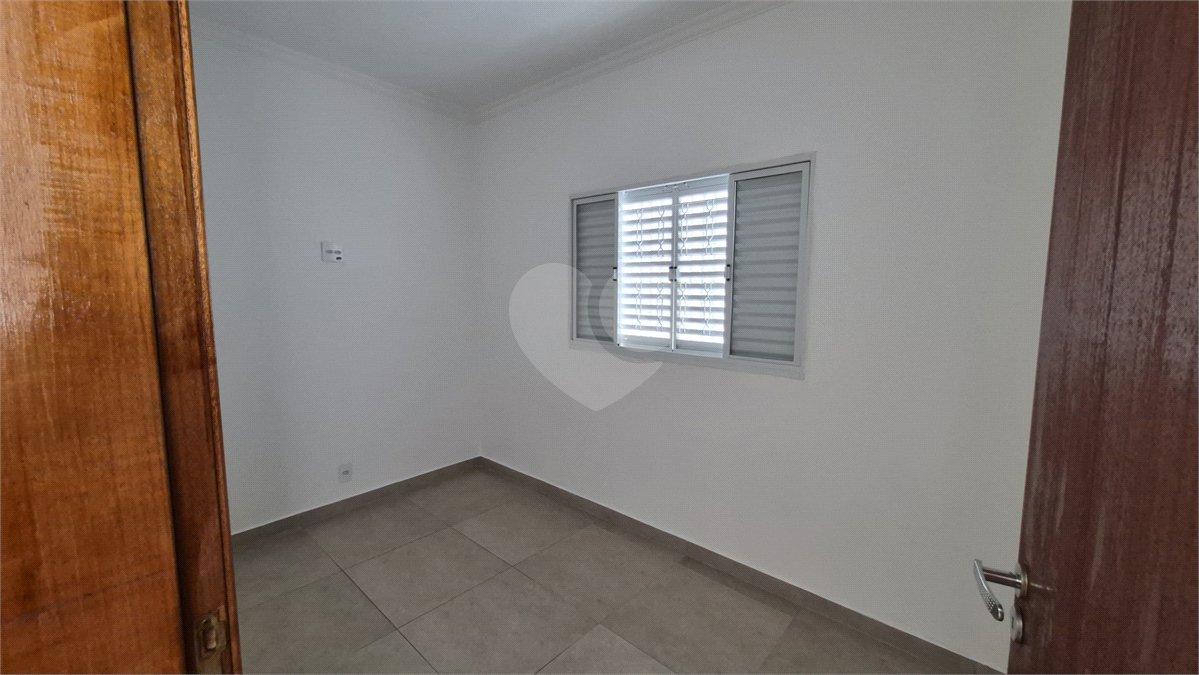 Casa à venda com 1 quarto, sendo 2 suítes, em Vila Nastri, Itapetininga, SP