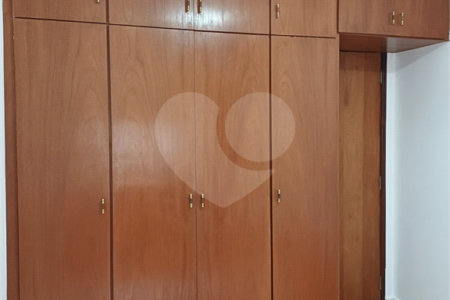 Apartamento à venda com 2 quartos em Cerqueira César, São Paulo, SP