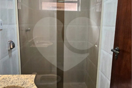 Sobrado à venda com 3 quartos, sendo 2 suítes, em Ferreira, São Paulo, SP