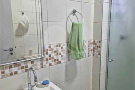 Casa à venda com 2 quartos, sendo 1 suíte,  no condomínio Quintas Marajoara, São Paulo - SP