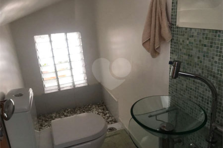 Casa à venda com 4 quartos, sendo 2 suítes,  no condomínio Conjunto Residencial Green Village I, Mogi das Cruzes - SP