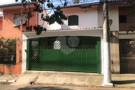 Sobrado à venda com 3 quartos, sendo 1 suíte, em Brooklin, São Paulo, SP