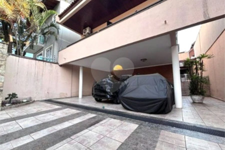 Sobrado à venda ou para alugar com 3 quartos, sendo 1 suíte,  em Jardim Maria Helena, Guarulhos, SP