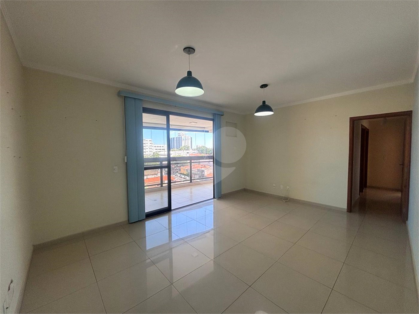 Apartamento à venda com 3 quartos, sendo 1 suíte,  em Vila Independência, Sorocaba, SP
