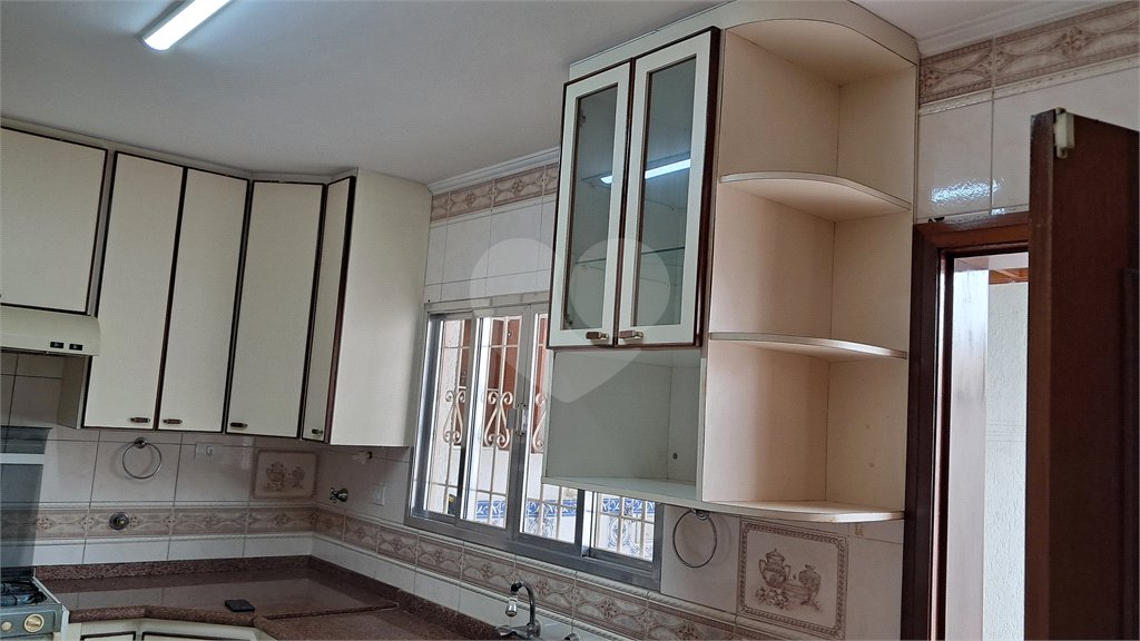 Casa à venda ou para alugar com 3 quartos, sendo 1 suíte, no condomínio Maison, São Paulo - SP