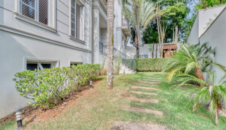 Casa à venda com 4 suítes no condomínio L'unique, São Paulo - SP