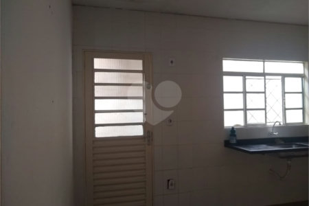 Casa Térrea à venda com 2 quartos no Centro, Bom Jesus dos Perdões, SP