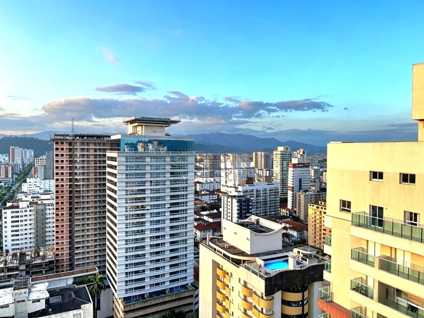 Cobertura com 2 dormitórios à venda, 183 m² por R$ 2.215.000,00 - Gonzaga - Santos/SP