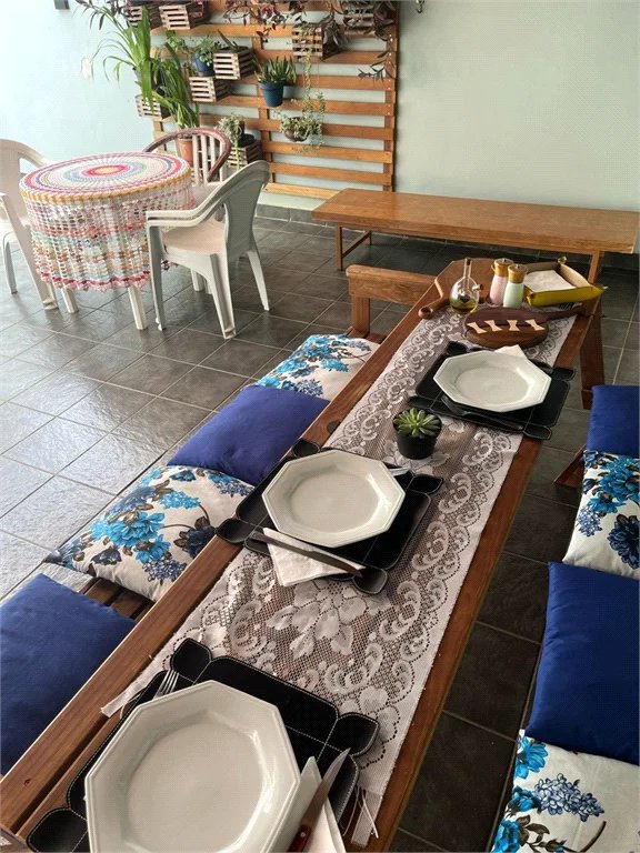 Casa à venda com 3 quartos, sendo 1 suíte,  em Jardim Casablanca, São Paulo, SP