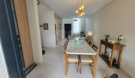 Casa à venda com 3 suítes no condomínio Villaggio Maranello, Vinhedo - SP