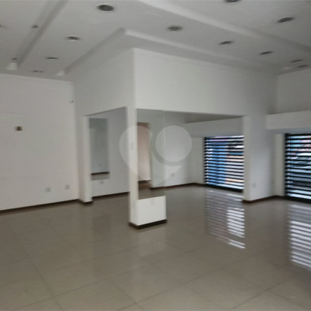 Salão para alugar no Centro, Araraquara, SP