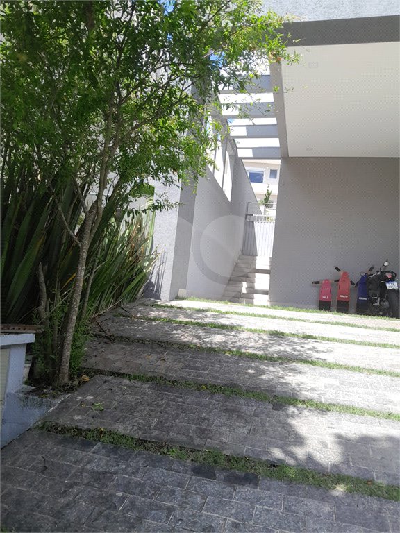 Casa à venda com 3 suítes em Moinho Velho, Cotia, SP