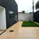 Casa à venda com 3 quartos, sendo 1 suíte,  em Vila Santa Catarina, Dourados, MS