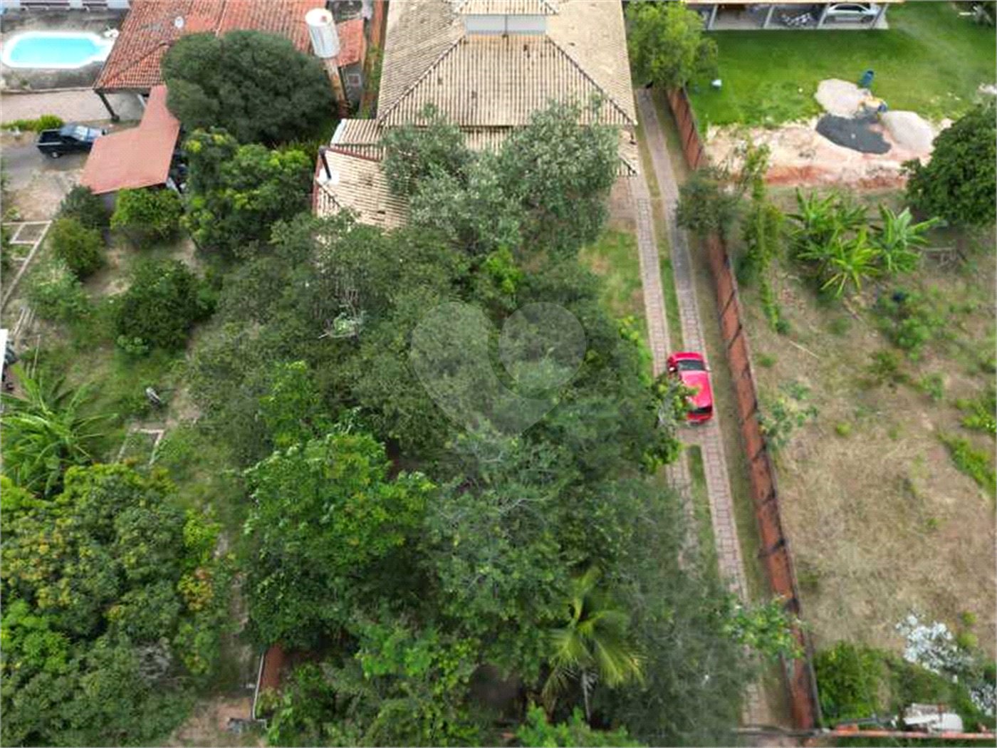 Chácara à venda com 3 quartos, sendo 1 suíte, em Colinas de Indaiatuba, Indaiatuba, SP