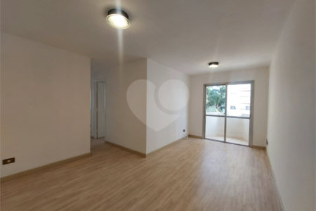 Apartamento à venda com 3 quartos em Vila Ipojuca, São Paulo, SP