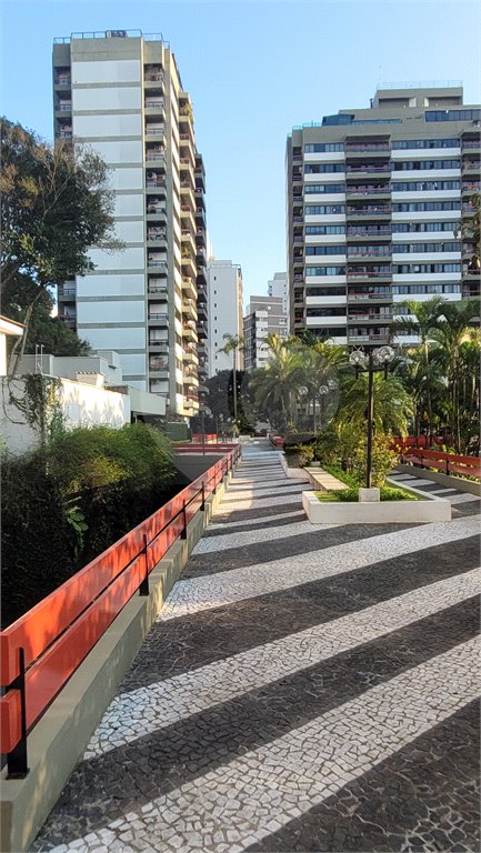 Apartamento à venda com 4 quartos, sendo 1 suíte, em Sumaré, São Paulo, SP