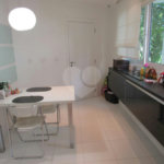 Apartamento à venda com 3 suítes em Real Parque, São Paulo, SP
