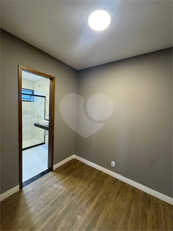 Casa à venda com 5 quartos, sendo 4 suítes, no condomínio Grand Park, Rio de Janeiro - RJ