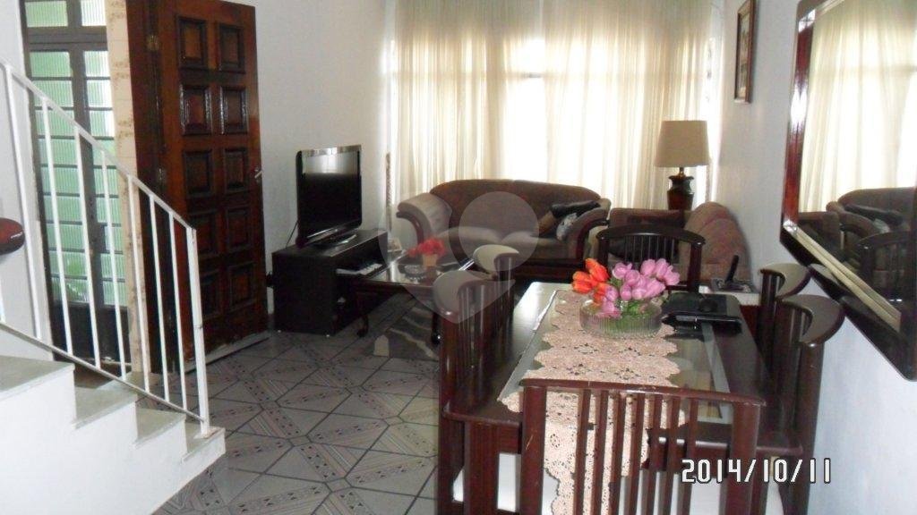 Sobrado à venda com 3 quartos em Jardim Peri, São Paulo, SP