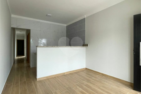Casa de Vila à venda com 2 quartos, sendo 1 suíte, em Cajuru do Sul, Sorocaba, SP