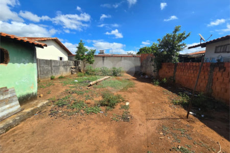 Casa à venda com 2 quartos no Centro, Itapetininga, SP