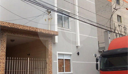 Casa à venda com 1 quarto no condomínio Regina, São Paulo - SP