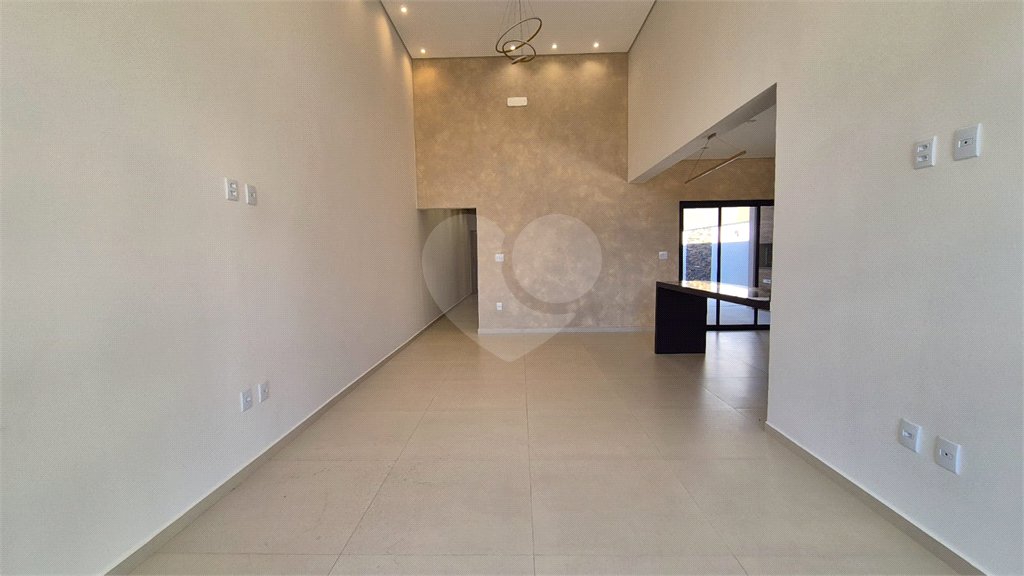 Casa à venda com 3 quartos, sendo 1 suíte, no condomínio Reserva Ipanema I, Sorocaba - SP
