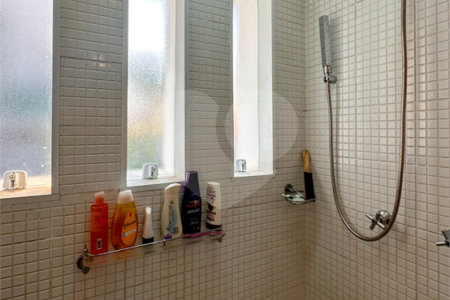 Casa à venda com 3 quartos, sendo 1 suíte,  no condomínio Barão do Triunfo, São Paulo - SP