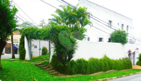 Sobrado à venda com 4 quartos, sendo 2 suítes,  em Brooklin, São Paulo, SP