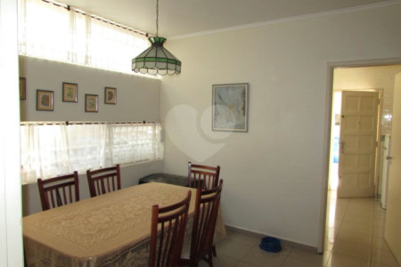 Sobrado à venda com 4 quartos, sendo 1 suíte,  em Sumaré, São Paulo, SP
