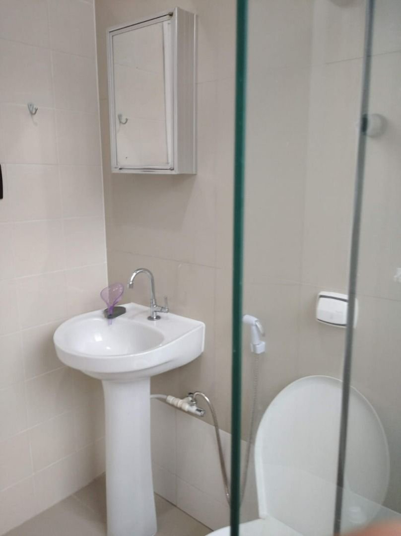 Sala Living à Venda no Centro de São Vicente | A 1 Quadra da Praia do Gonzaguinha