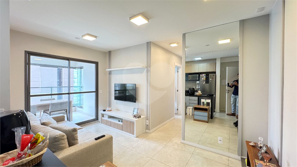 Apartamento à venda com 2 quartos, sendo 1 suíte,  em Brooklin, São Paulo, SP