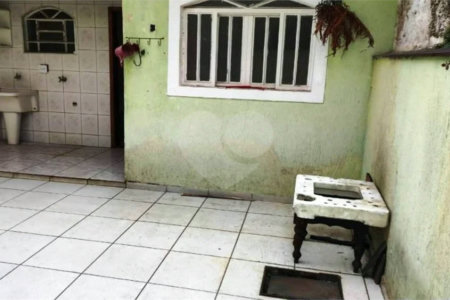 Sobrado à venda com 3 quartos, sendo 1 suíte, em Parada Inglesa, São Paulo, SP