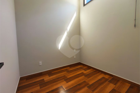 Casa à venda com 3 quartos, sendo 1 suíte, no condomínio Terras de São Francisco, Sorocaba - SP