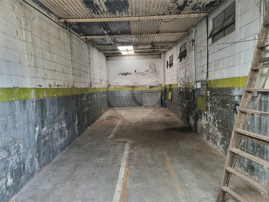 Galpão Comercial para Locação no Jardim do Trevo em Campinas com 276 m² de Área Construída e Amplo Terreno