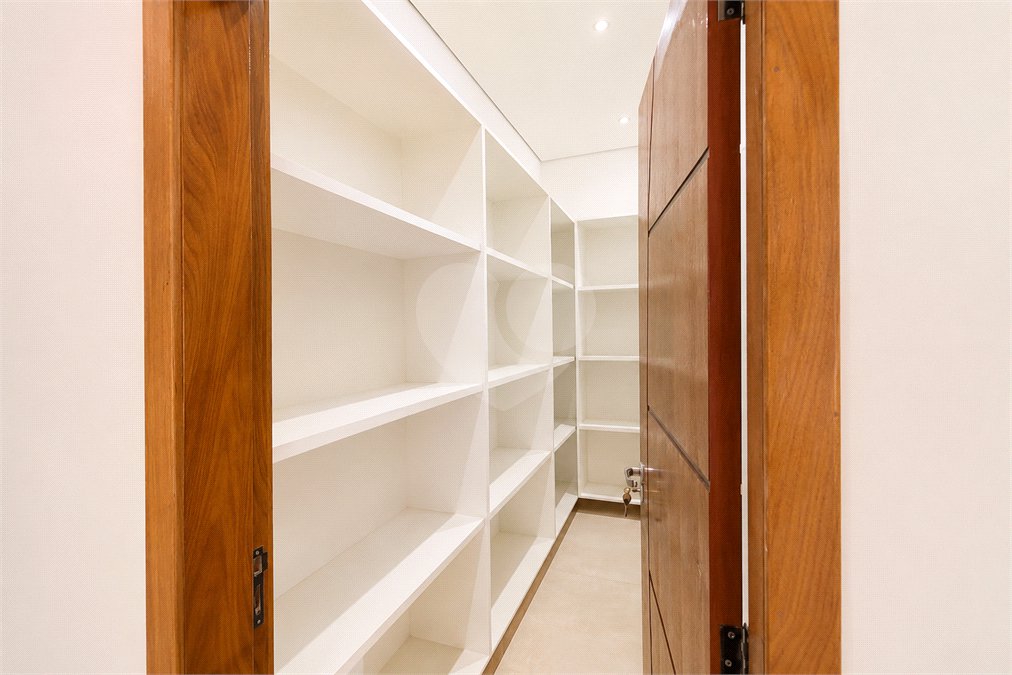 Casa à venda com 3 quartos, sendo 1 suíte, no condomínio Residencial Jardim Villa Verona, Sorocaba - SP