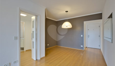 Apartamento à venda com 3 quartos, sendo 1 suíte,  em Alto da Boa Vista, São Paulo, SP