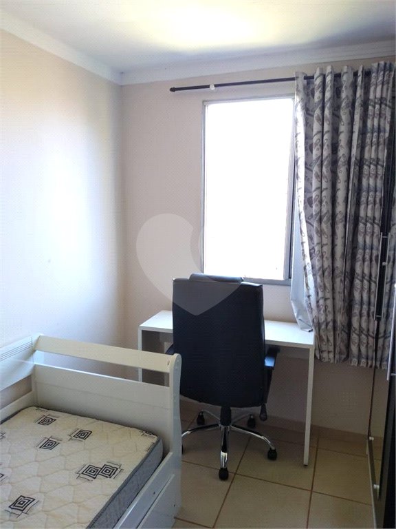Apartamento com 2 dormitórios